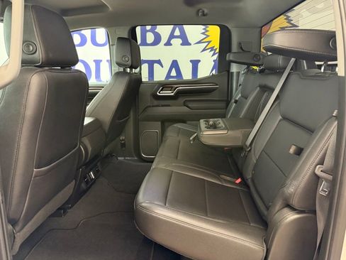 Used 2022 GMC Sierra 1500 SLT w/ X31 Off-Road Package image 18