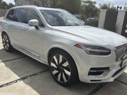 Used 2023 Volvo XC90 T8 Ultimate w/ Protection Package Premier AWD/4WD image 7