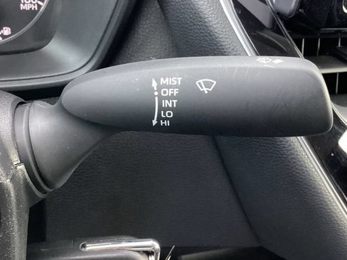 Used 2025 Toyota Corolla LE FWD image 20