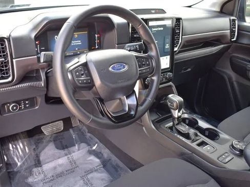 Used 2025 Ford Ranger XLT w/ FX4 Off-Road Package AWD/4WD image 3