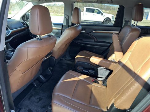 Used 2017 Toyota Highlander Limited image 15
