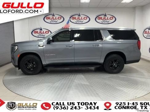 Used 2022 GMC Yukon XL SLE w/ Gmc Pro Safety Plus Package AWD/4WD image 5