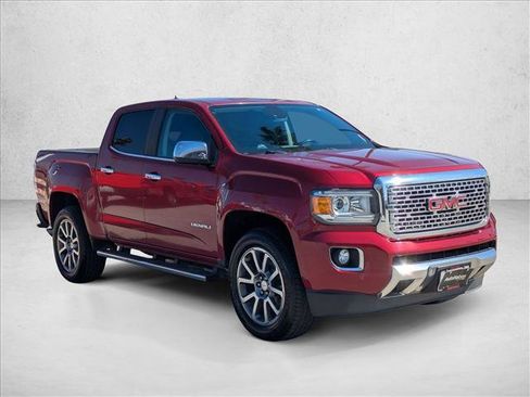 Used 2019 GMC Canyon Denali image 3