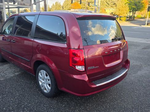Used 2014 Dodge Grand Caravan American Value Package w/ UConnect Hands-Free Group image 7