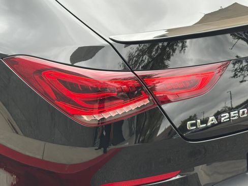 Used 2023 Mercedes-Benz CLA 250 image 25