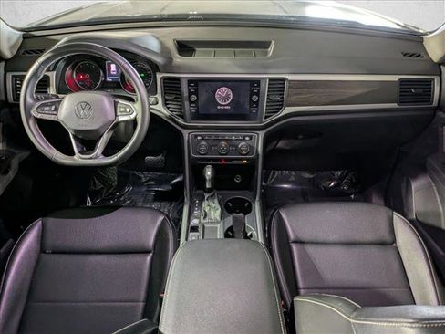 Used 2021 Volkswagen Atlas SE image 16