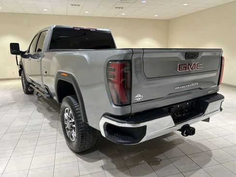 Used 2024 GMC Sierra 3500 SLT w/ SLT Convenience Package AWD/4WD image 3