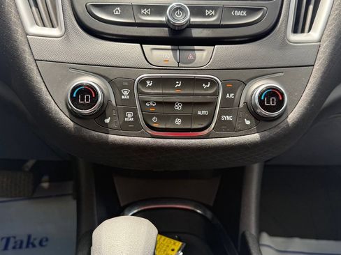 Used 2025 Chevrolet Malibu LT FWD image 15