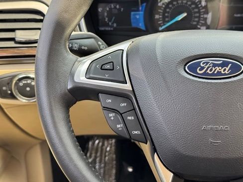 Used 2014 Ford Fusion SE w/ Equipment Group 202A FWD image 24