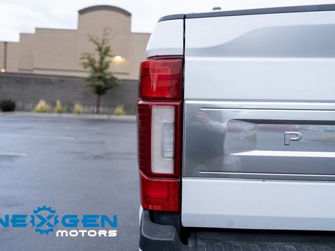Used 2021 Ford F350 Platinum w/ Tremor Off-Road Package image 59