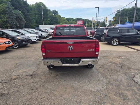 Used 2010 Dodge Ram 1500 Truck Laramie w/ Chrome Accents Group AWD/4WD image 4