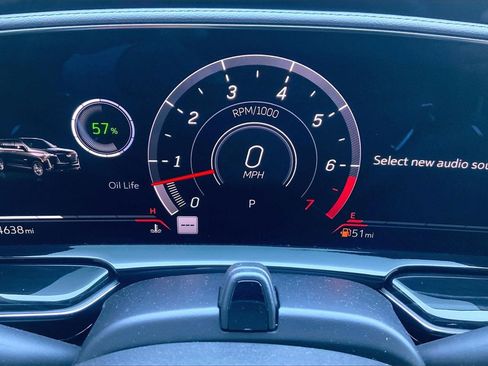 Certified 2024 Cadillac Escalade ESV V w/ LPO, ONYX Package image 25