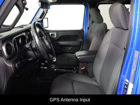 Used 2022 Jeep Gladiator Sport AWD/4WD image 16