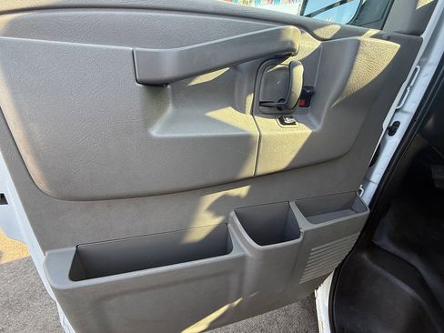 Used 2021 Chevrolet Express 2500 w/ Driver Convenience Package image 13