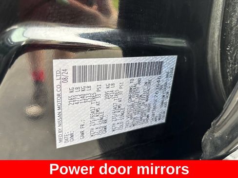 Used 2025 Nissan Rogue SV AWD/4WD image 12