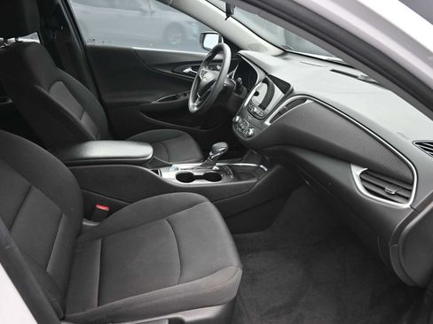 Used 2022 Chevrolet Malibu LS w/ Driver Confidence Package II FWD image 19