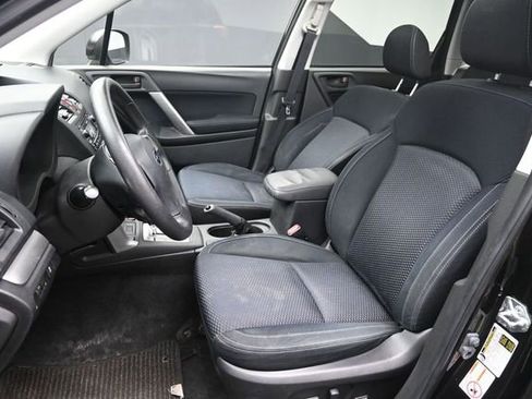 Used 2015 Subaru Forester 2.5i Premium w/ All-Weather Package AWD/4WD image 18
