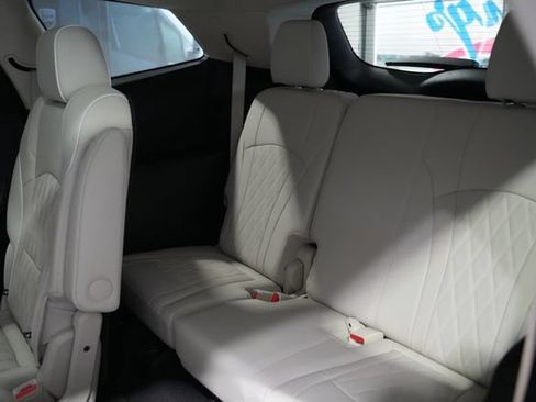Used 2024 Buick Enclave Avenir w/ Avenir Technology Package AWD/4WD image 20