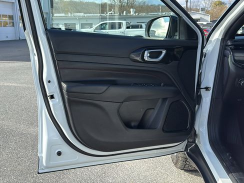 Certified 2024 Jeep Compass Trailhawk image 12