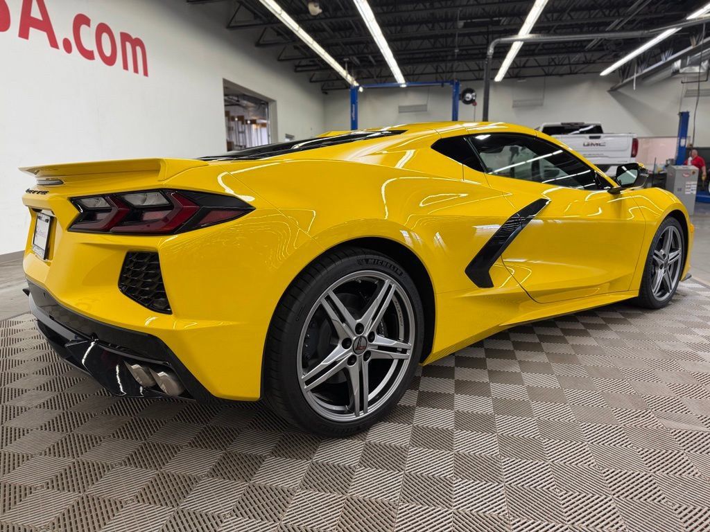 Used 2026 Chevrolet Corvette Stingray Coupe w/ 1LT RWD image 7