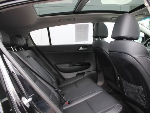 Used 2022 Kia Sportage EX AWD/4WD image 30