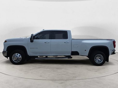 Used 2024 Chevrolet Silverado 3500 LTZ w/ LTZ Convenience Package AWD/4WD image 12