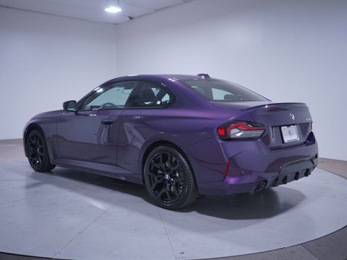 Used 2025 BMW 230i Coupe w/ M Sport Package RWD image 3