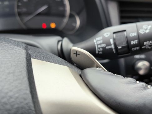 Used 2022 Lexus RX 450hL AWD w/ Premium Package image 14