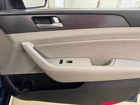 Used 2017 Hyundai Sonata Sport w/ Value Edition Package 02 FWD image 32