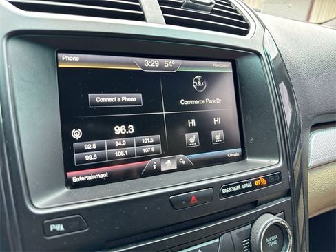 Used 2016 Ford Explorer XLT w/ Equipment Group 202A image 13