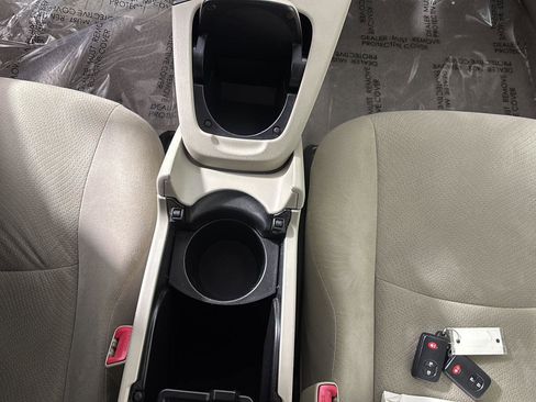 Used 2010 Toyota Prius Two image 32