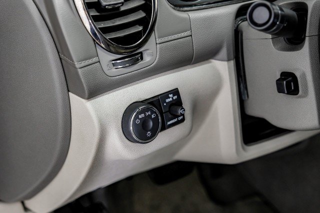 Used 2016 Buick Enclave Premium w/ Experience Buick Package FWD image 32