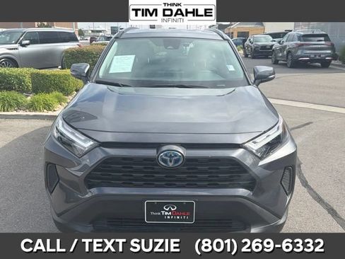 Used 2024 Toyota RAV4 LE AWD/4WD image 4