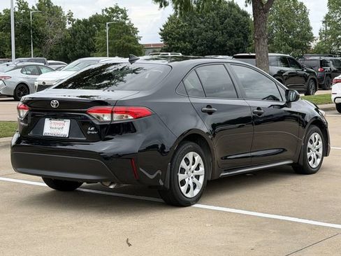 Used 2026 Toyota Corolla LE FWD image 4