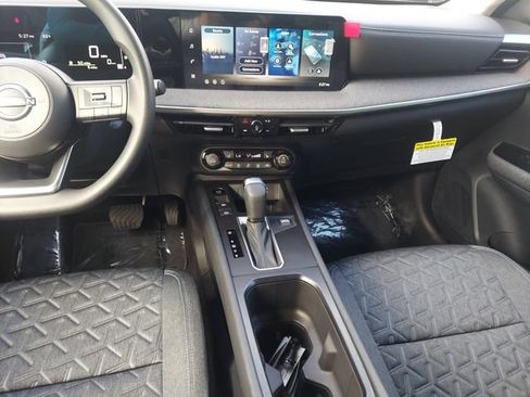 New 2026 Nissan Kicks SV AWD/4WD image 15