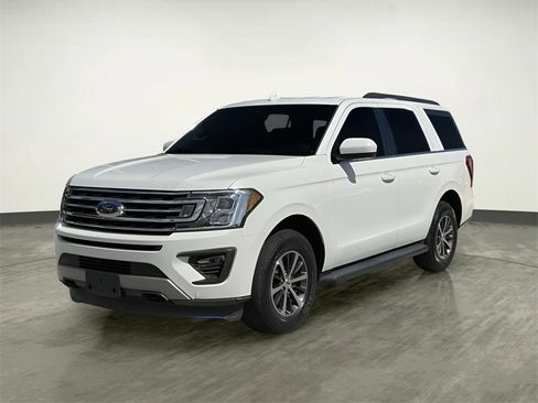 Used 2020 Ford Expedition XLT image 15