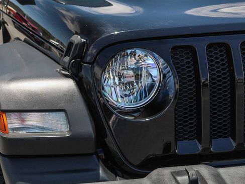 Used 2021 Jeep Wrangler Unlimited Sport AWD/4WD image 4