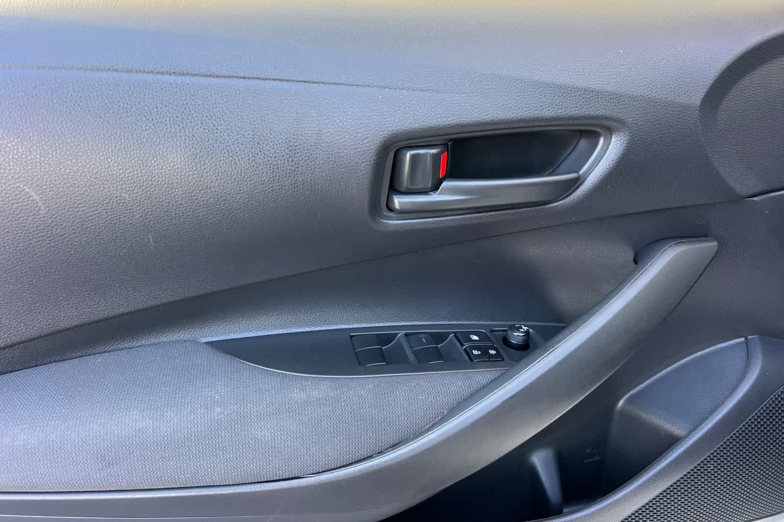 Certified 2022 Toyota Corolla LE FWD image 12