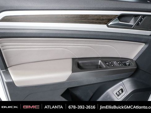 Used 2023 Volkswagen Atlas SE image 6