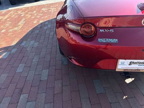 Used 2023 MAZDA MX-5 Miata Grand Touring RWD image 8
