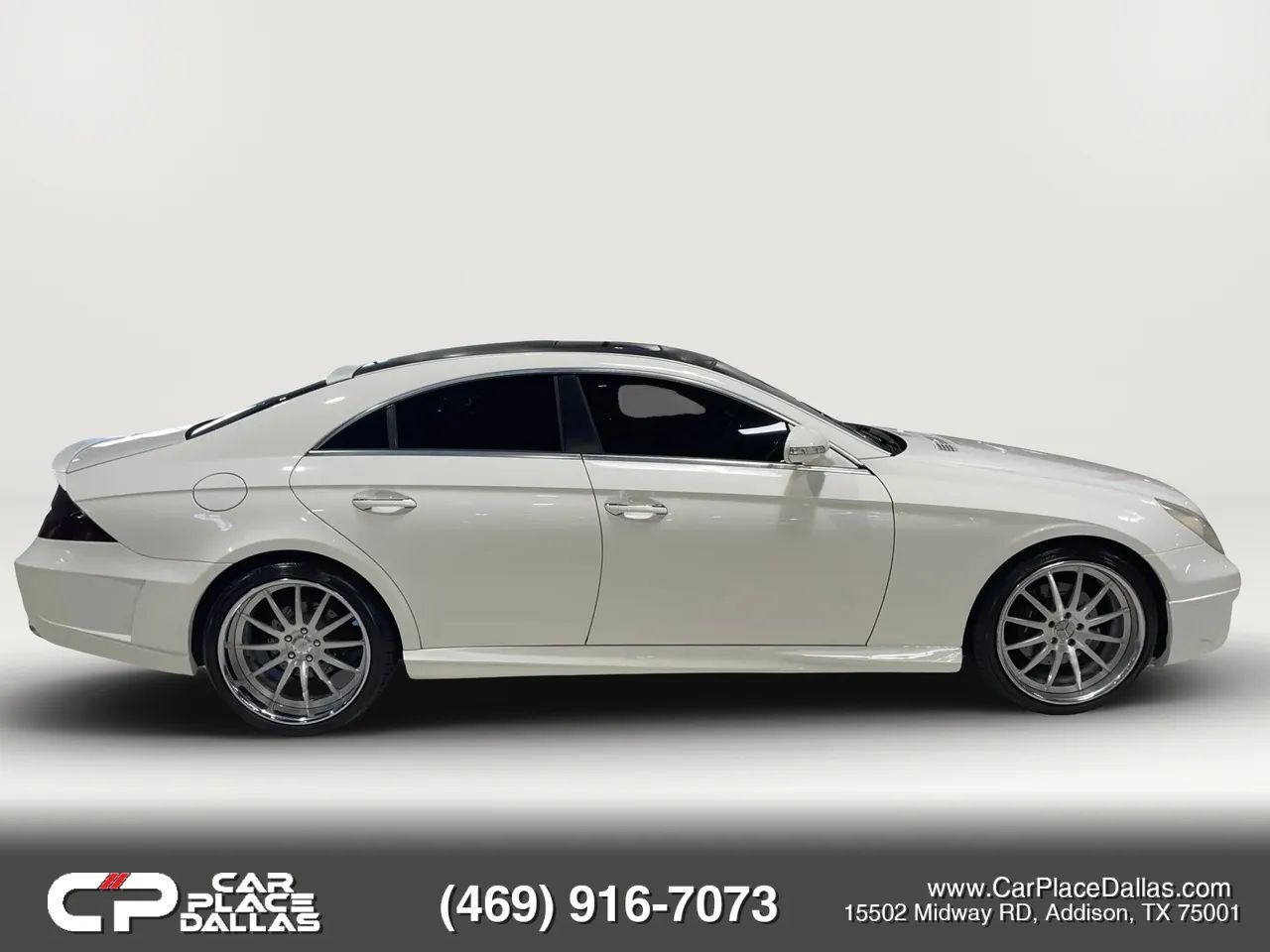 Used 2006 Mercedes-Benz CLS 500 w/ Entertainment Pkg image 11