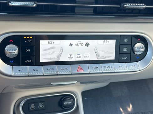 Used 2023 Genesis GV60 Performance image 22