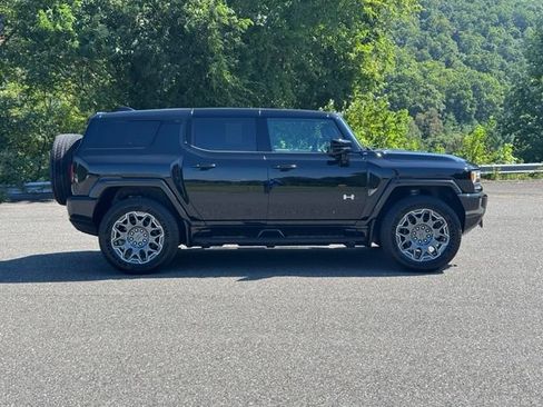 Used 2024 GMC Hummer EV 3X AWD/4WD image 8