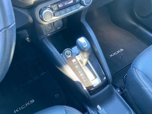 Used 2020 Nissan Kicks SR w/ SR Premium Package image 23