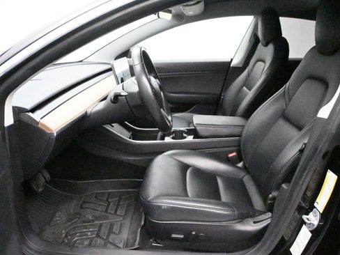 Used 2019 Tesla Model 3 Mid Range image 6