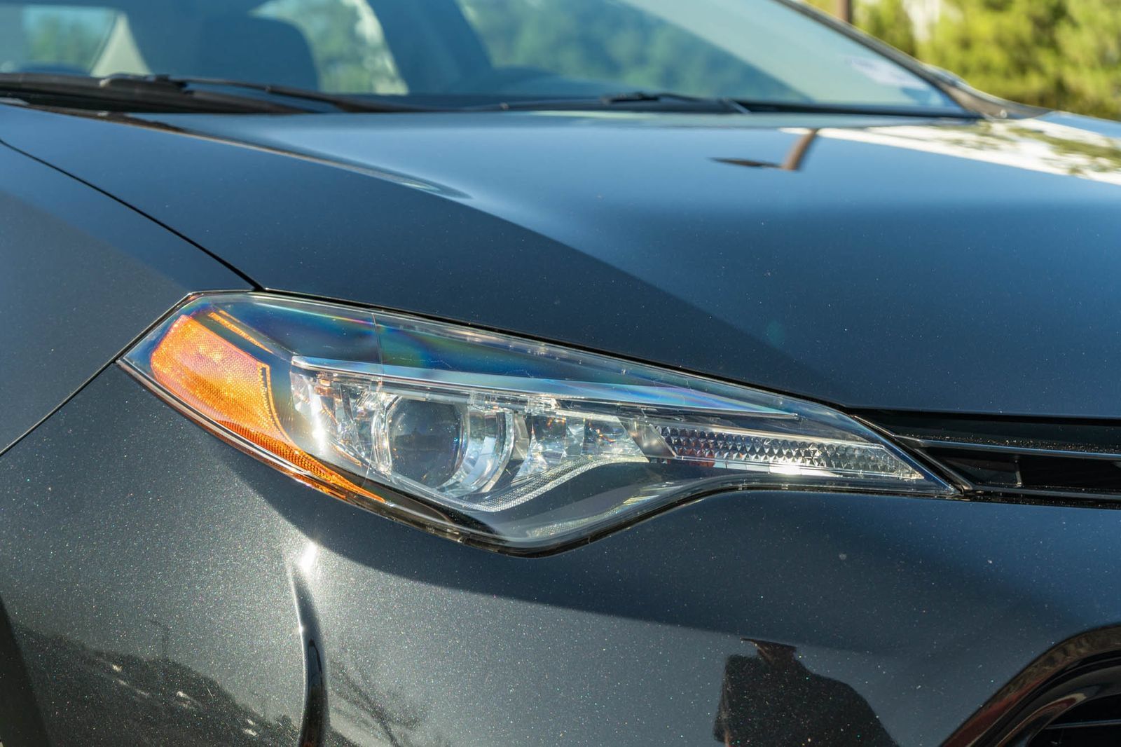 Used 2019 Toyota Corolla LE w/ Carpet Mat Package (TMS) FWD image 13