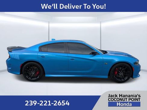 Used 2023 Dodge Charger Scat Pack w/ Plus Group RWD image 2
