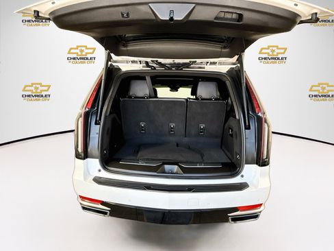 Used 2021 Cadillac Escalade Premium Luxury w/ Driver Assist Tech Package RWD image 30