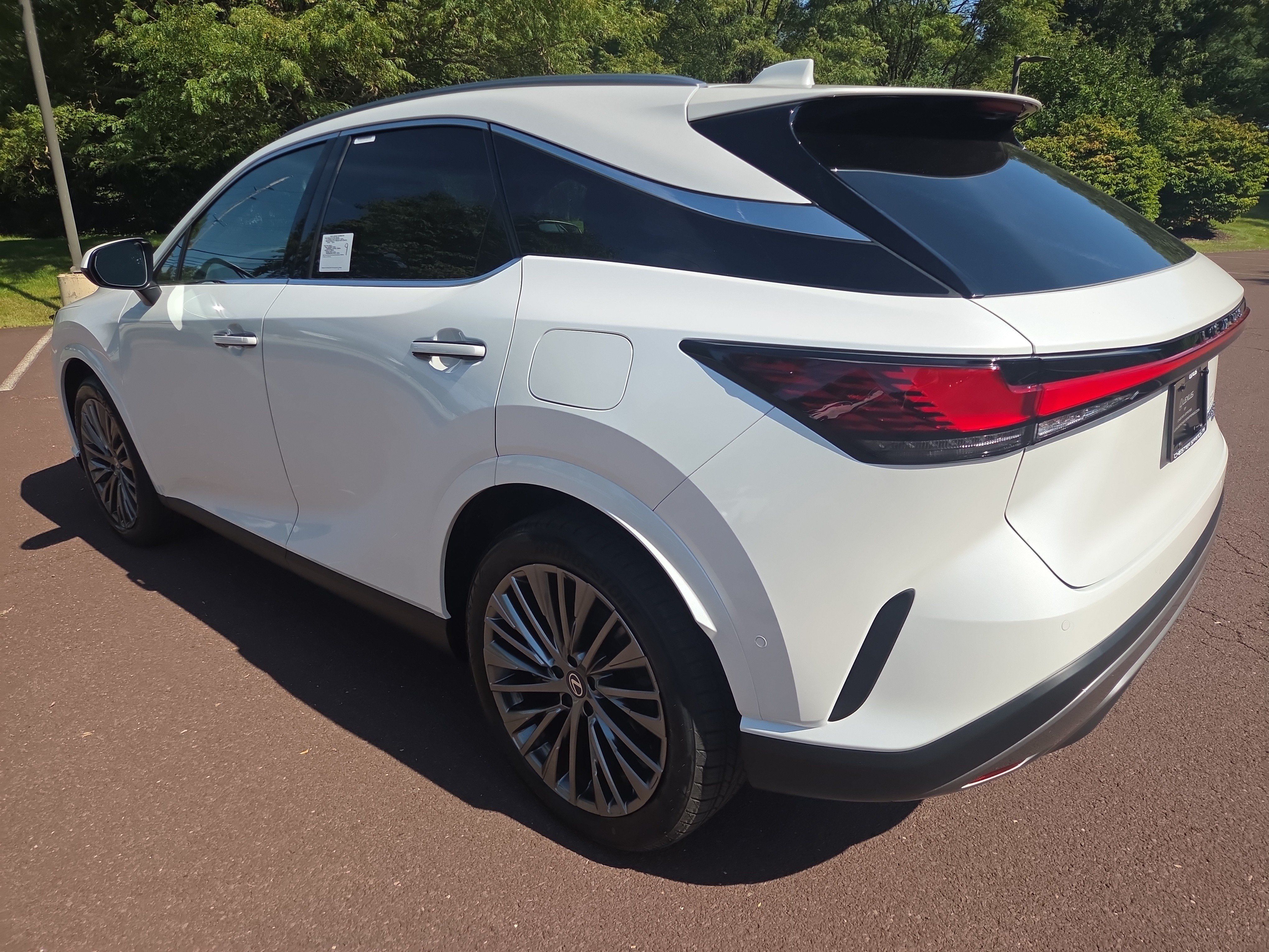 New 2026 Lexus RX 350 w/ Convenience Package AWD/4WD image 4