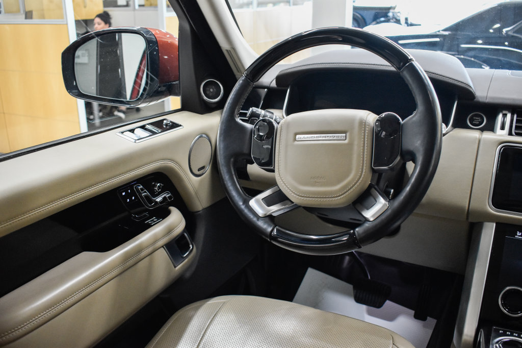 Used 2018 Land Rover Range Rover HSE AWD/4WD image 23
